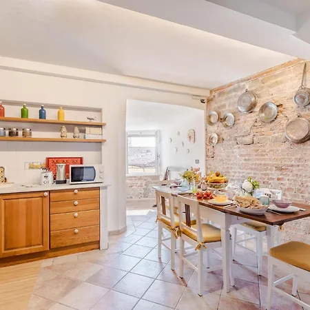 Casa La Guardia, A Classic 3 Bedrooms