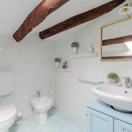 Casa La Guardia, A Classic 3 Bedrooms 公寓