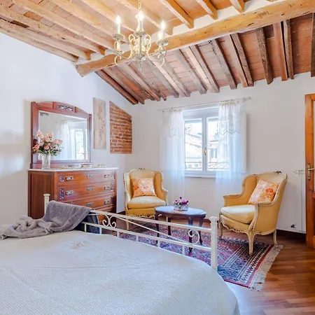 Casa La Guardia, A Classic 3 Bedrooms