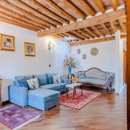 Casa La Guardia, A Classic 3 Bedrooms 公寓